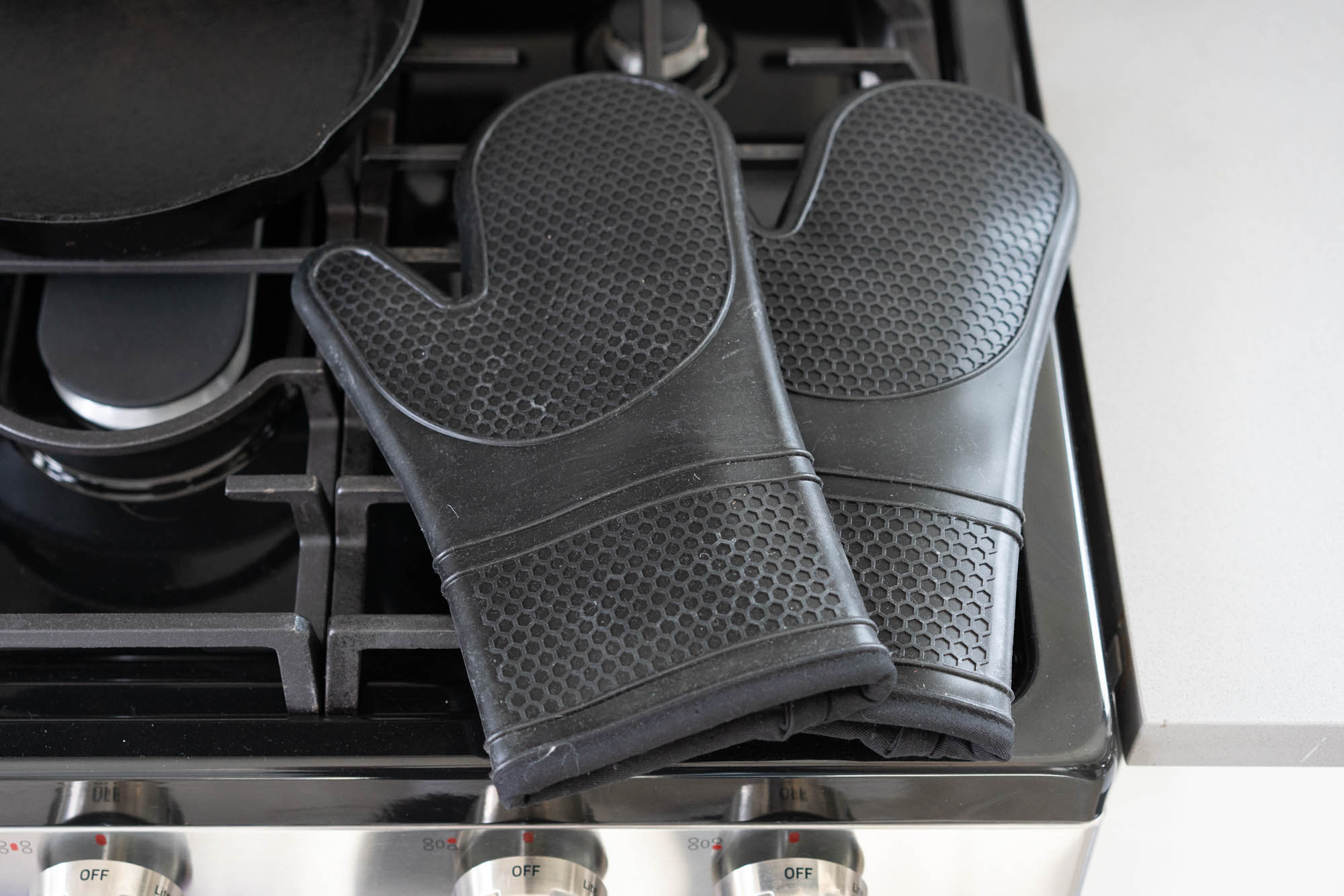 Gorilla Grip silicone oven mitts