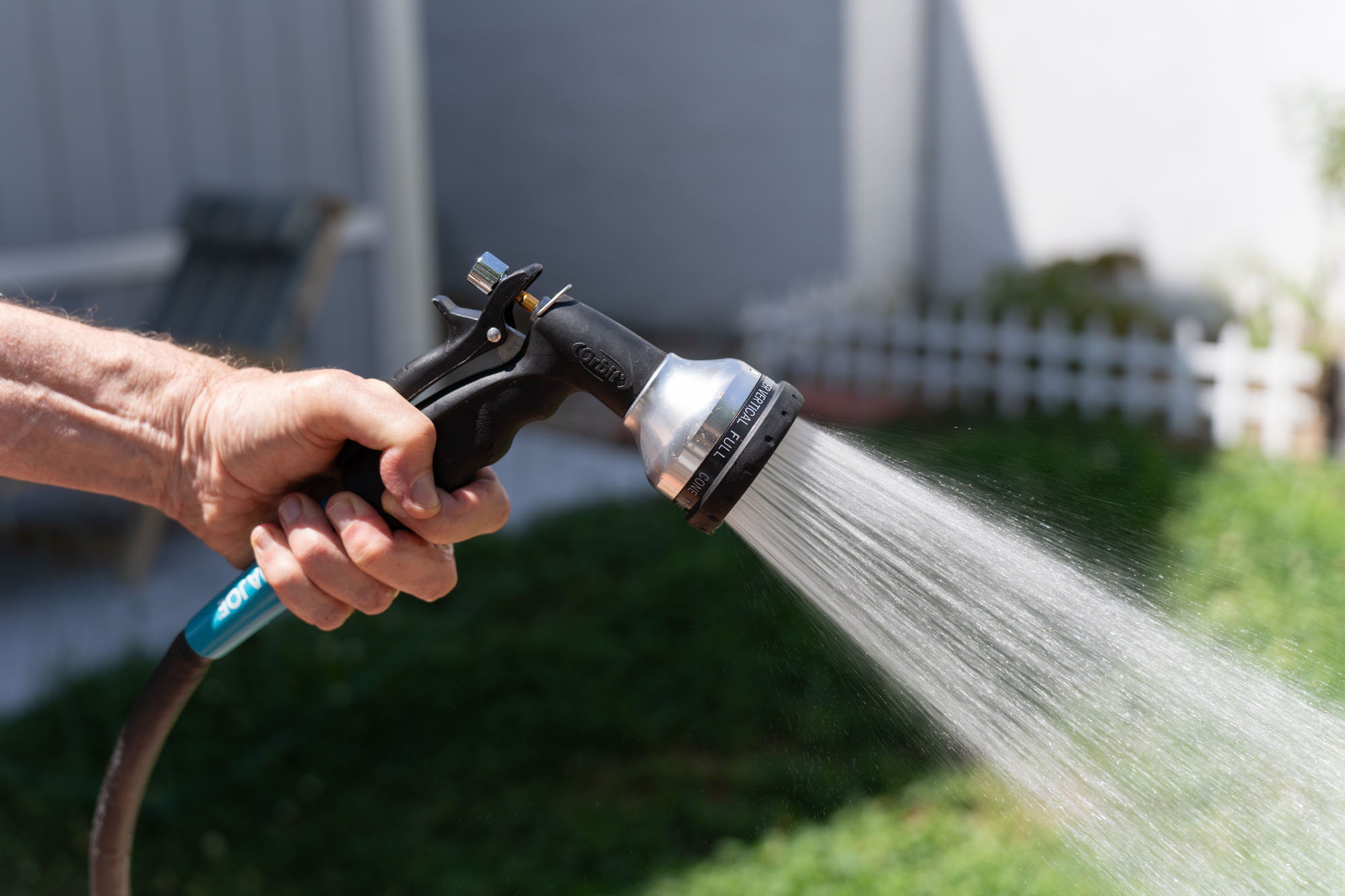 Orbit - ultralight garden hose nozzle
