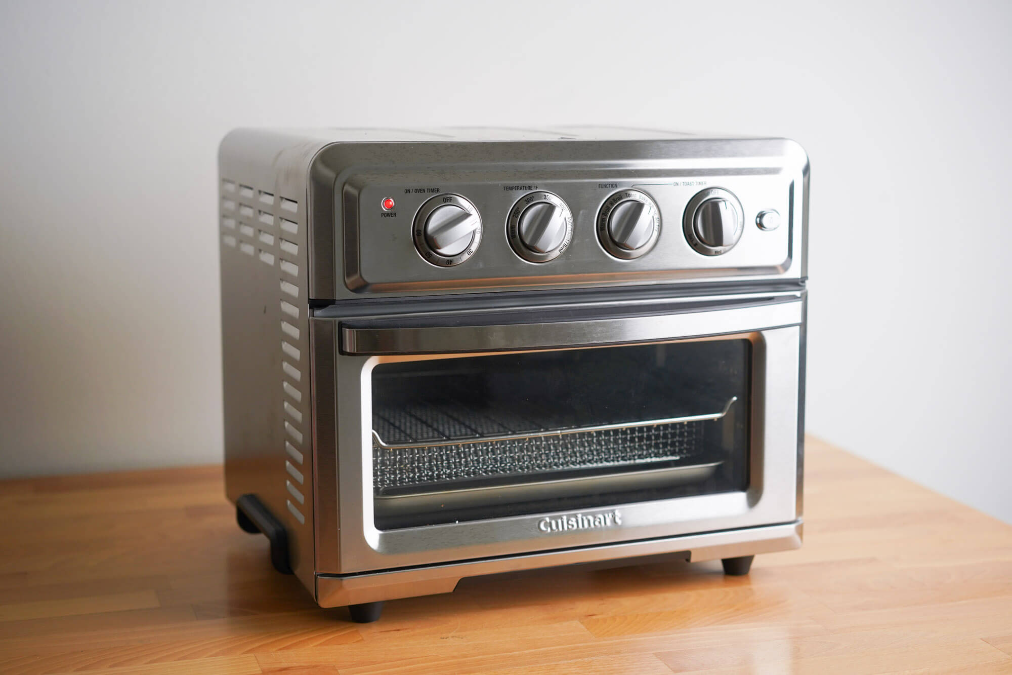 Cuisinart - TOA 60 toaster oven w air fryer