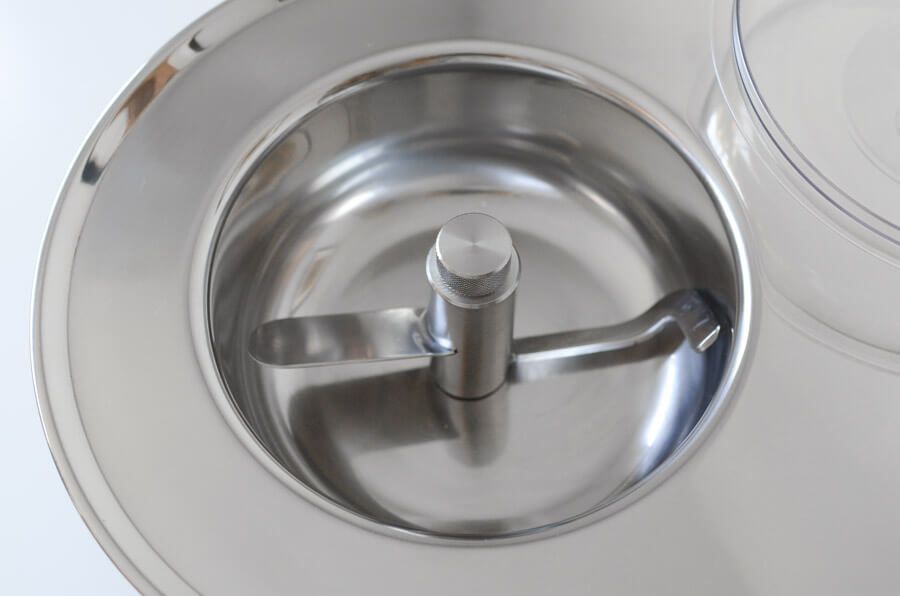 Musso's built in bowl closeup