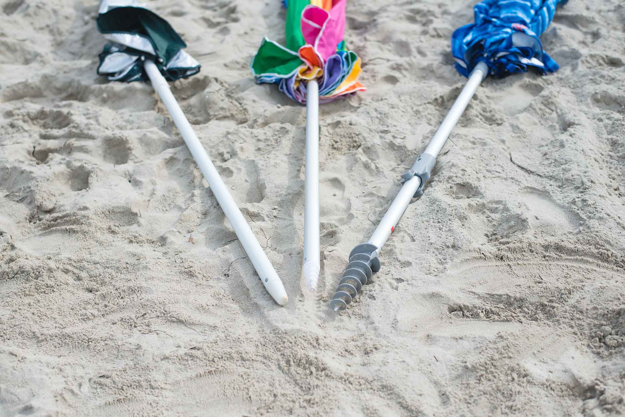 umbrella's pole and sand anchor comparison
