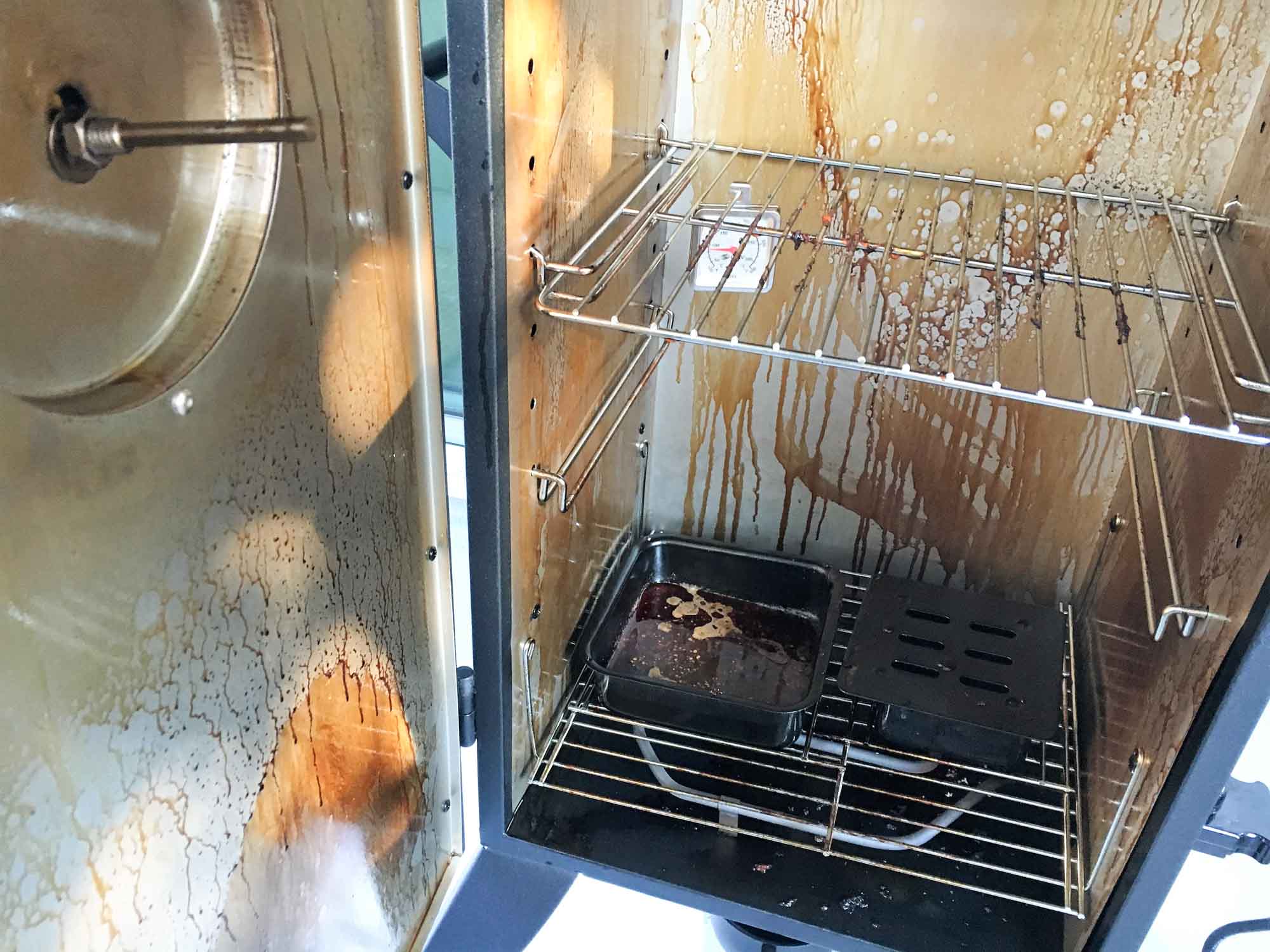 difficult to clean interior of the Smoke Hollow