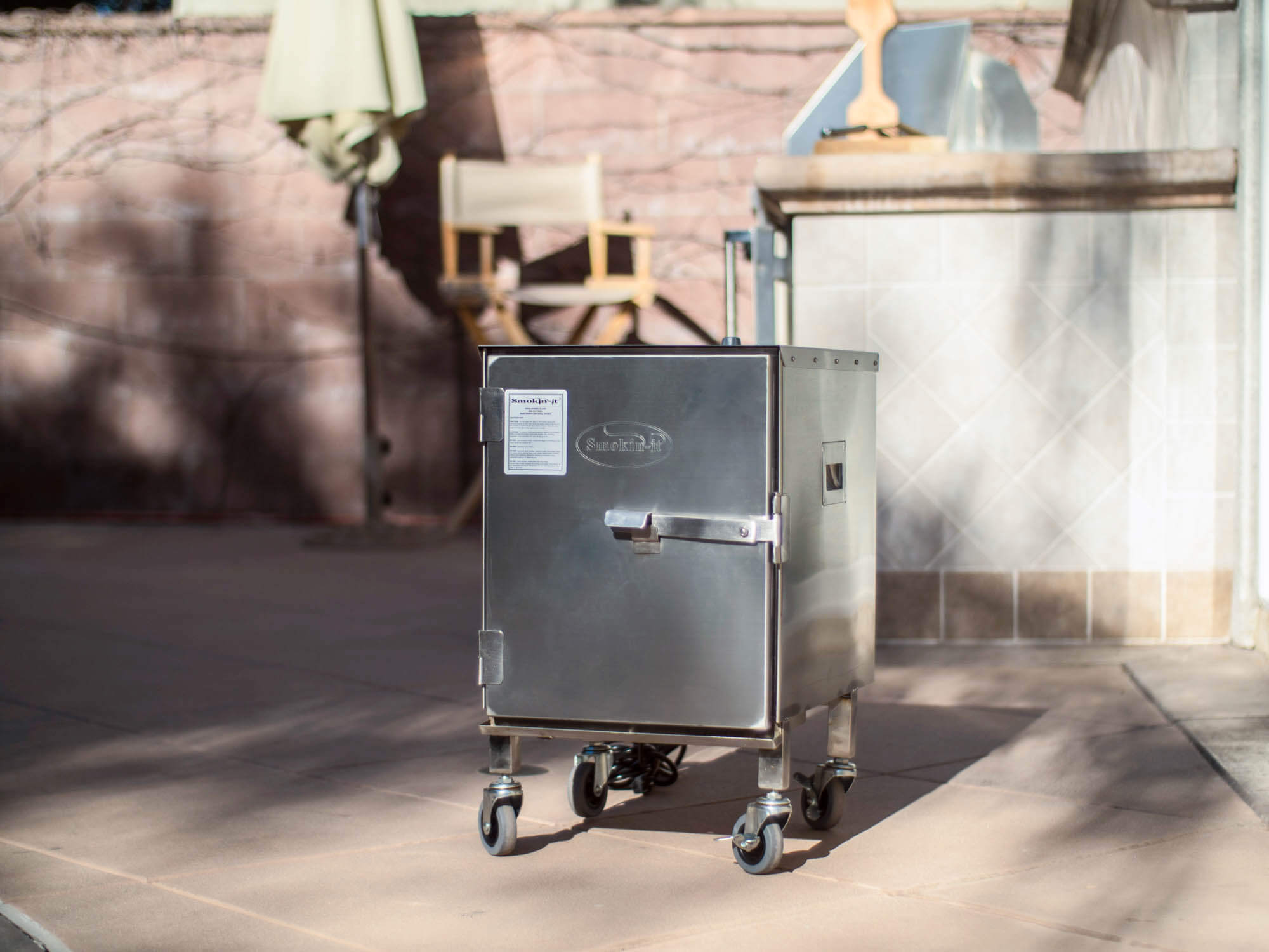 the Smokin-It in the back yard