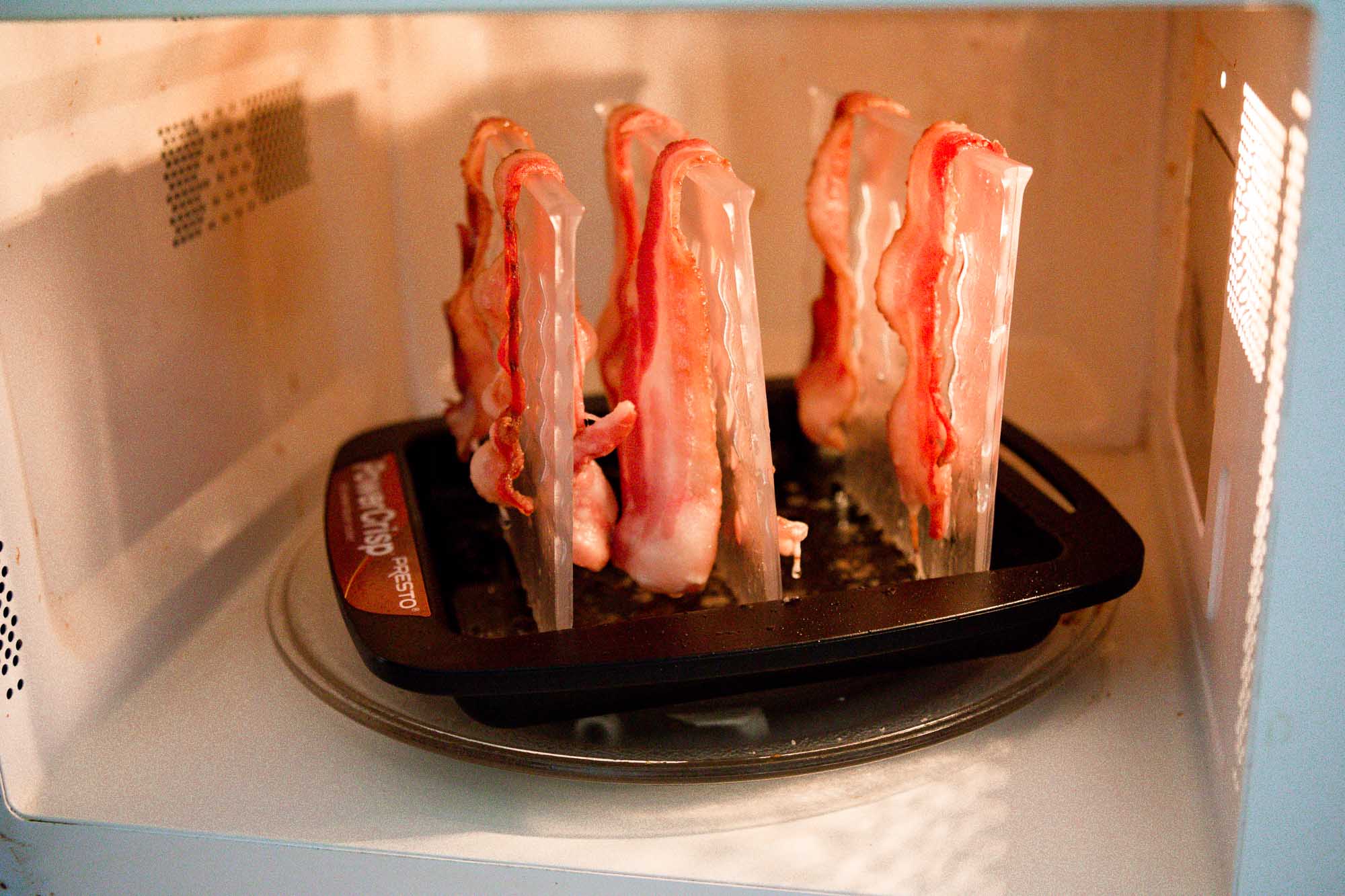 Bacon prepared for microwave cooker