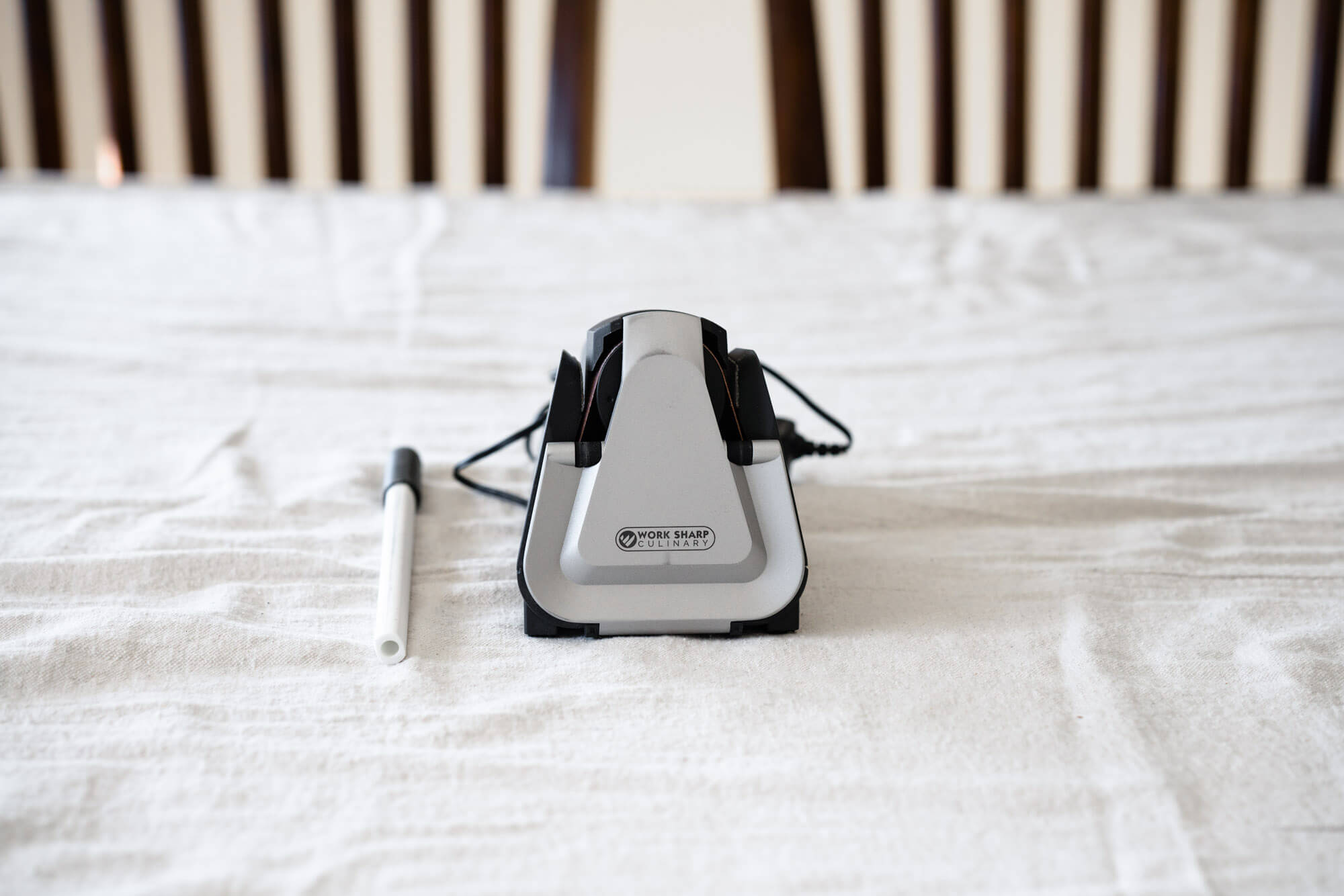 Head-on view of Work Sharp E3 sharpener