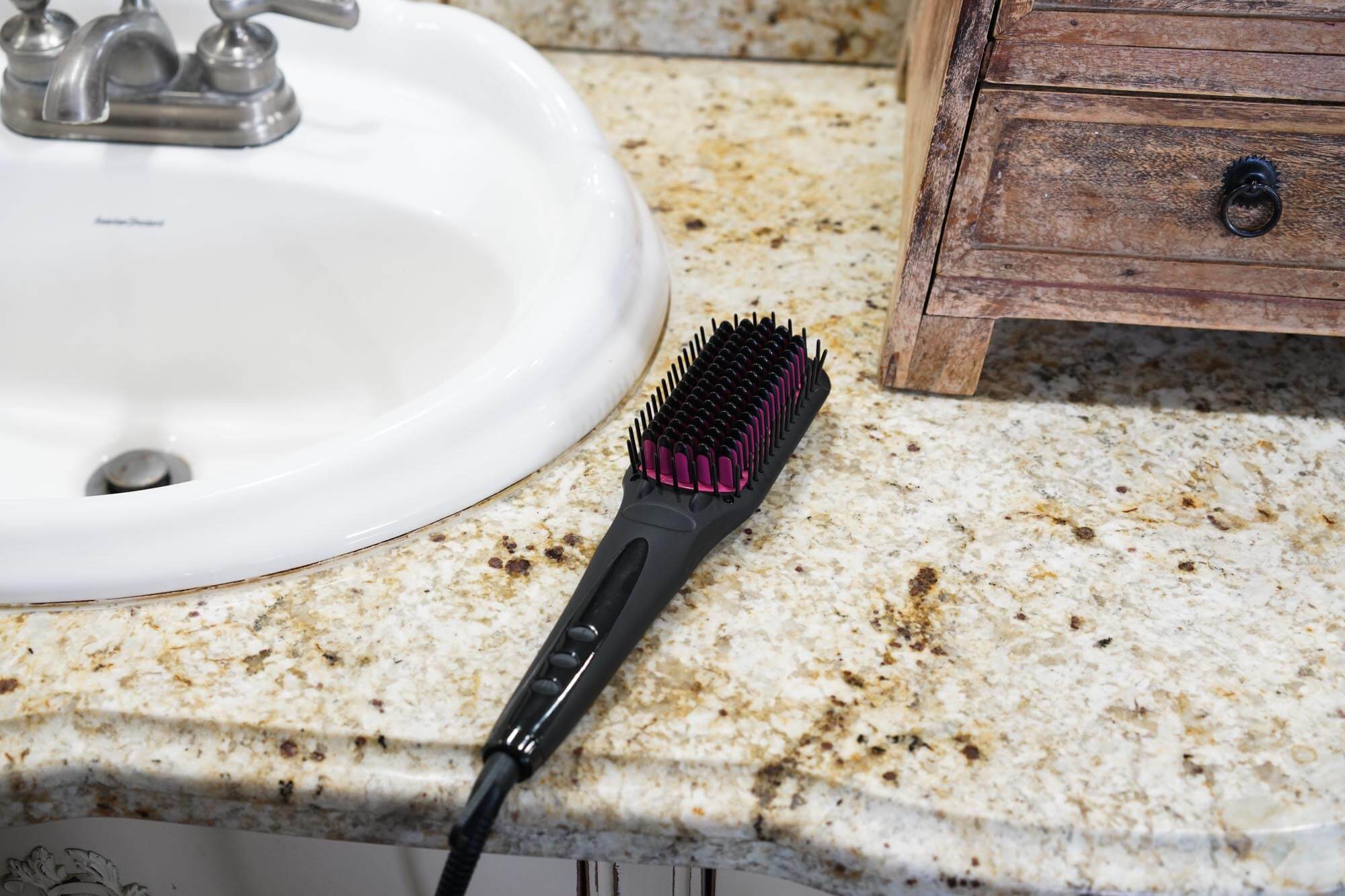 MicroPure straightening brush