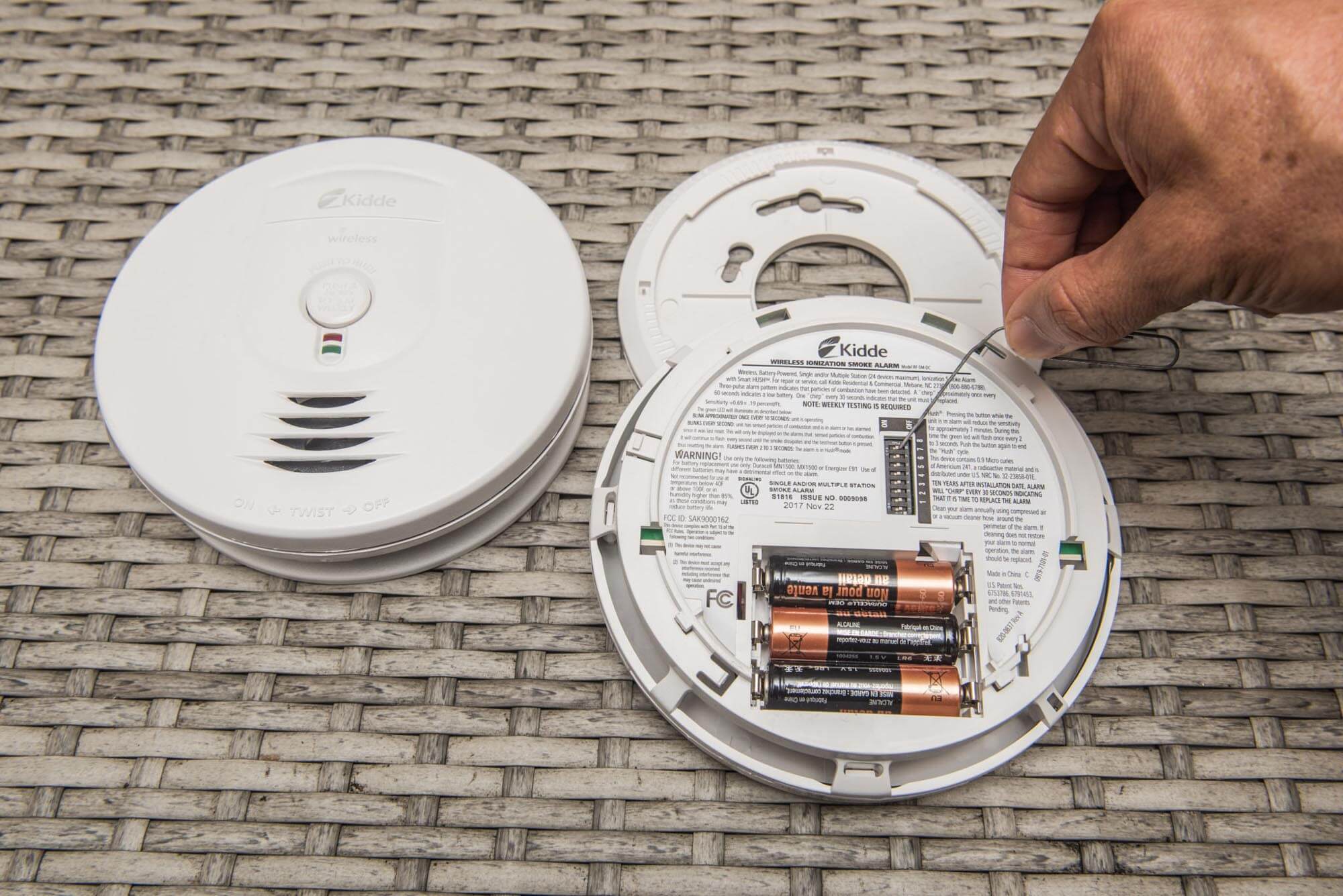 Smoke detector being set up