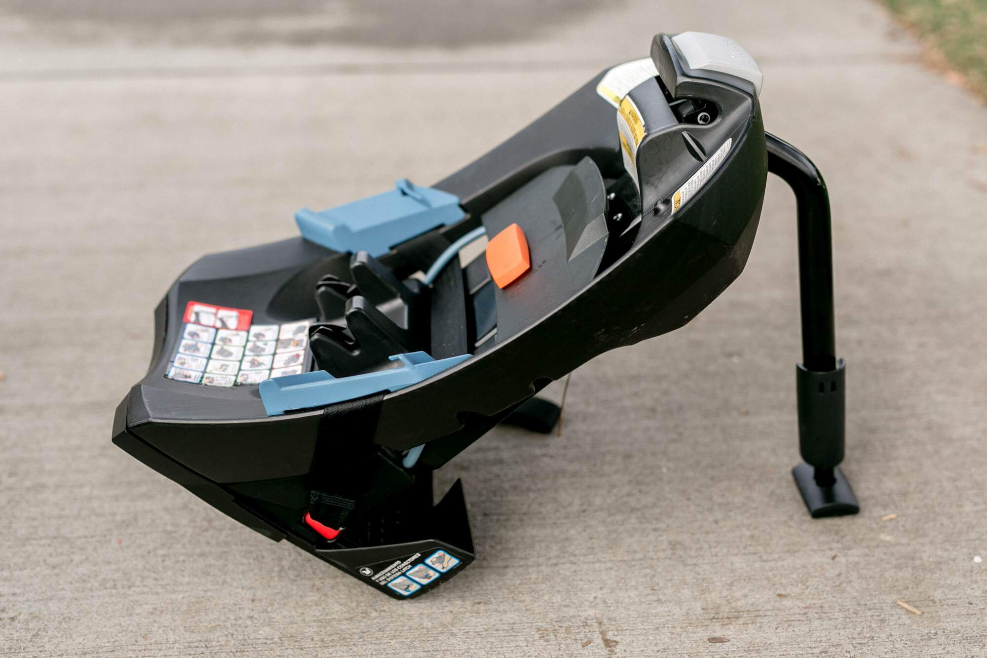 Cybex load leg feature