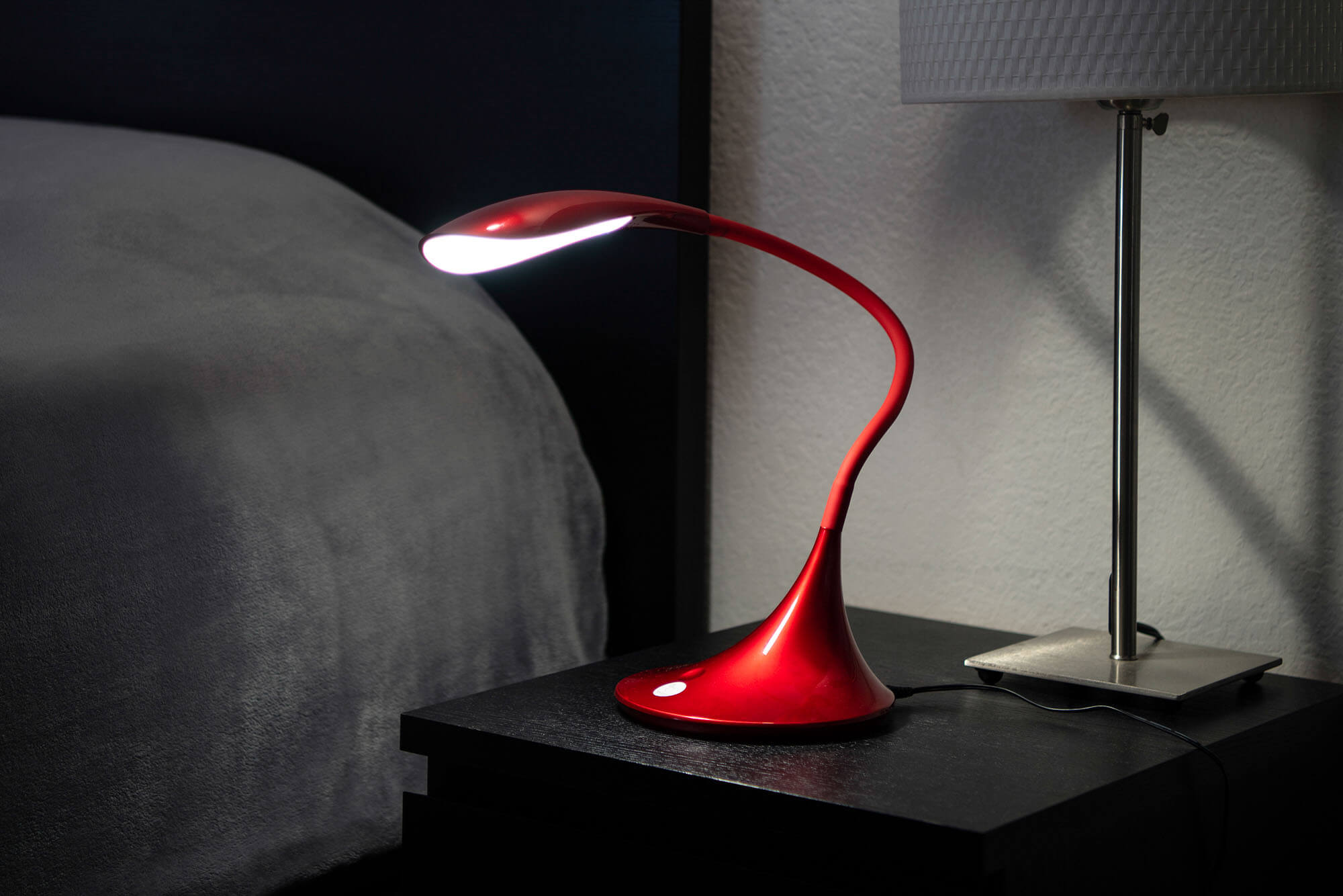 the Ominilight reading lamp