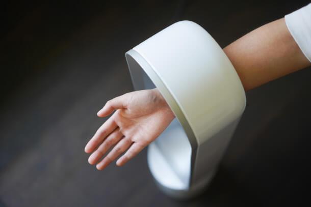 putting a hand through the Dyson TP01