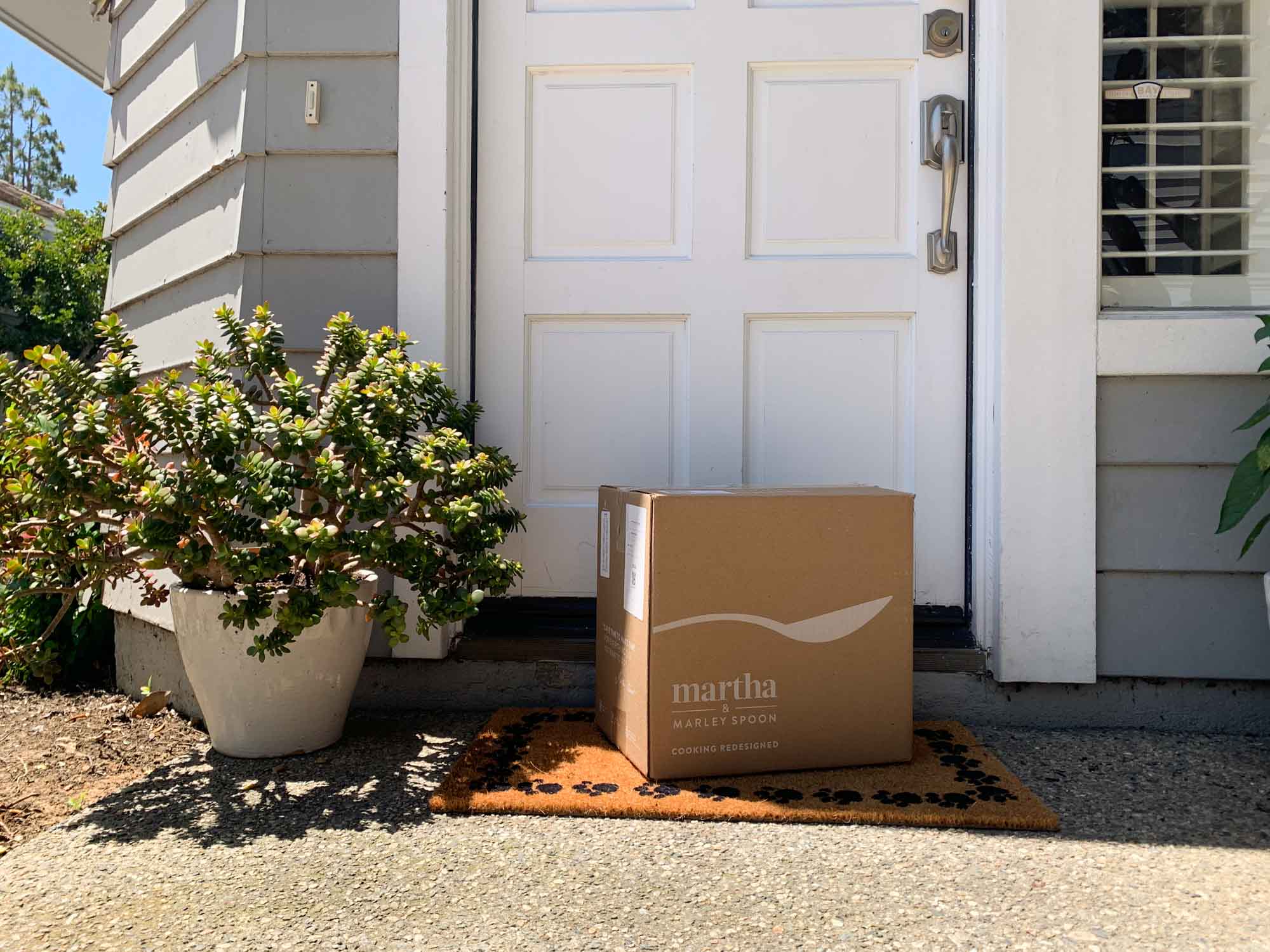 Martha & Marley Spoon box at a doorstep