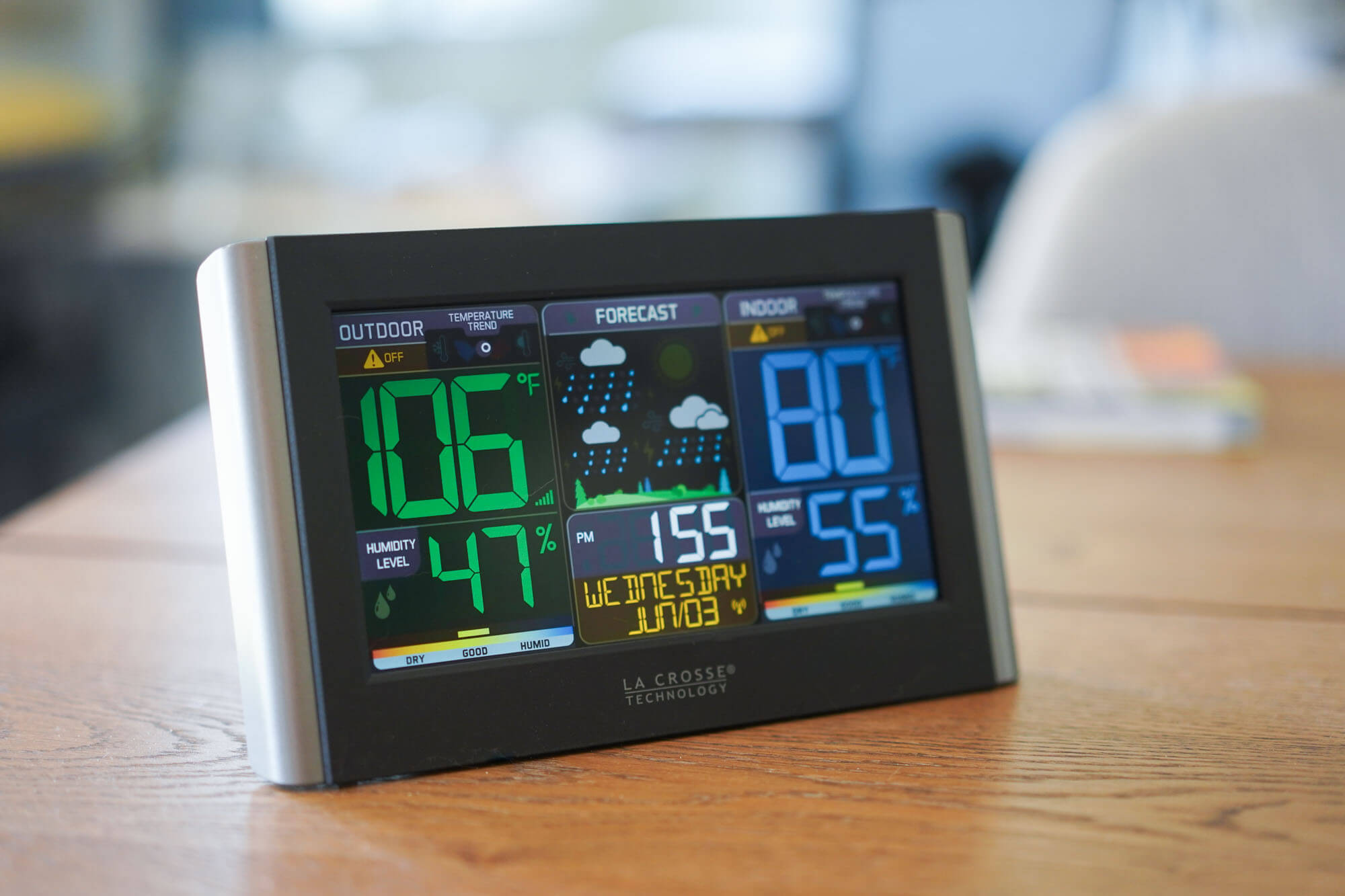 indoor outdoor thermometer temperatures in extreme heat