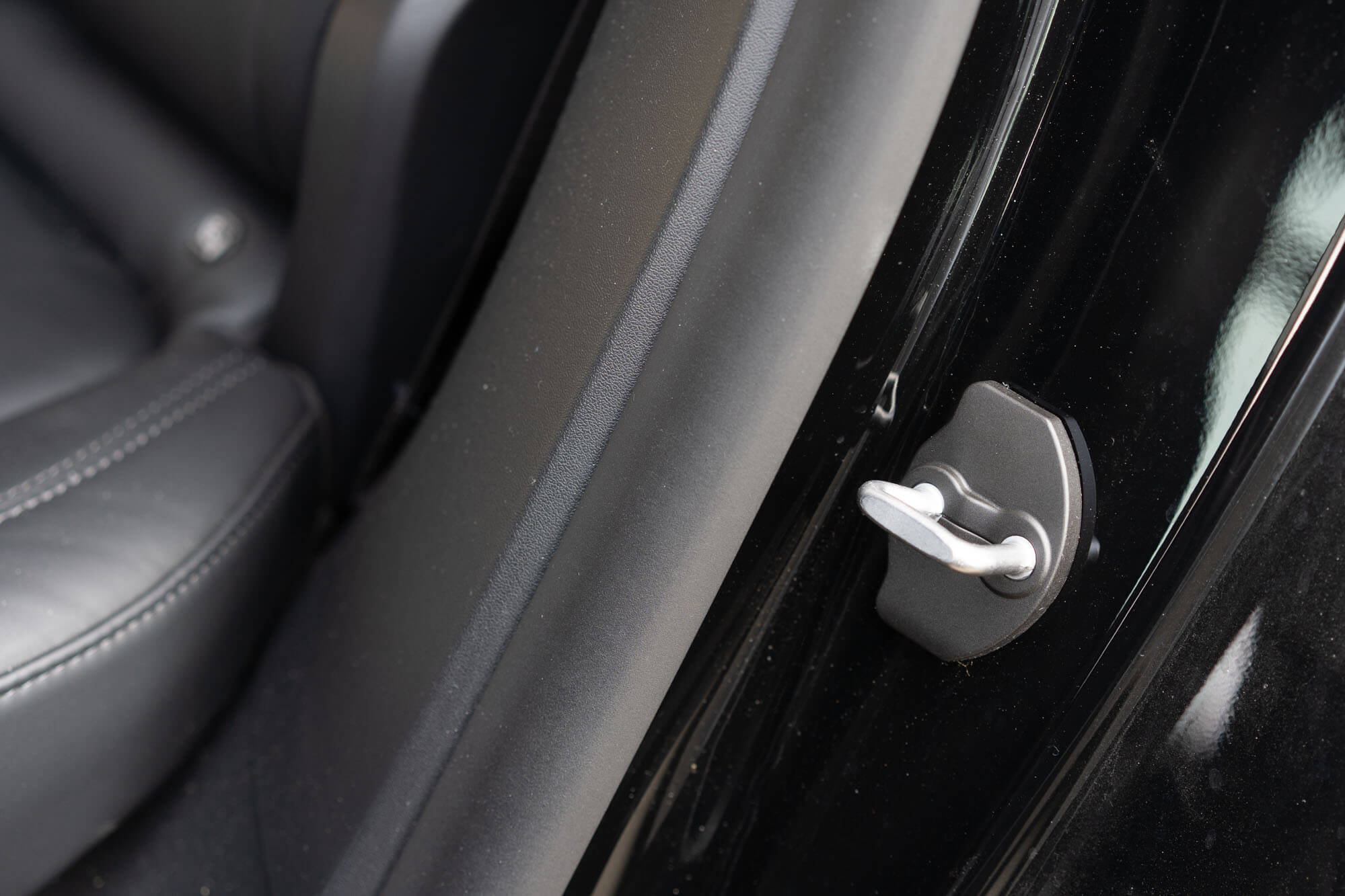 Basenor - Tesla door latch covers