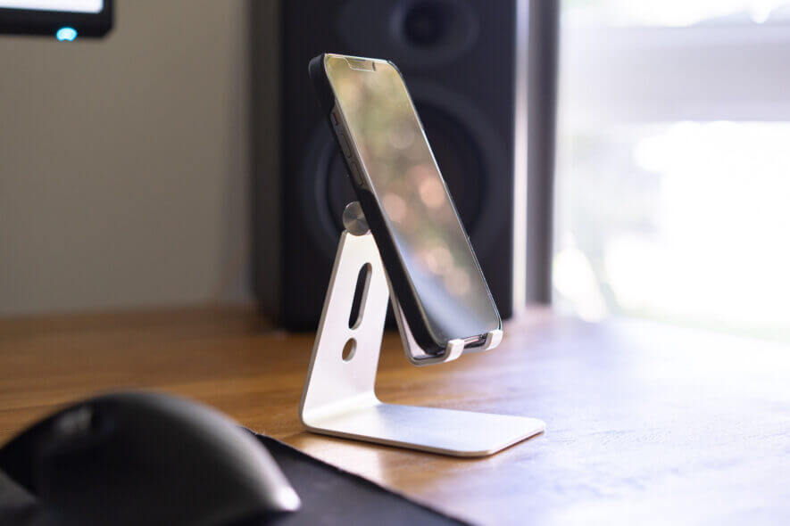 OMOTON cell phone holder